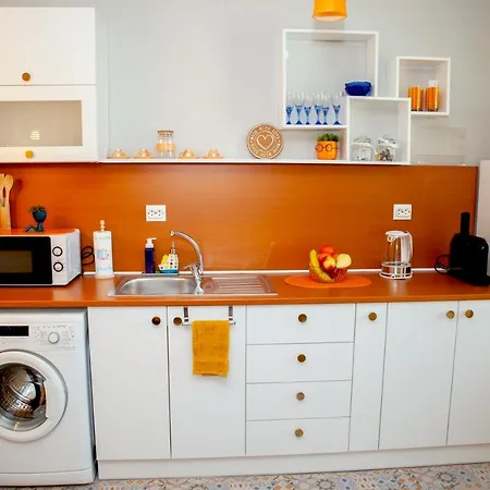 Stadium Apartment *