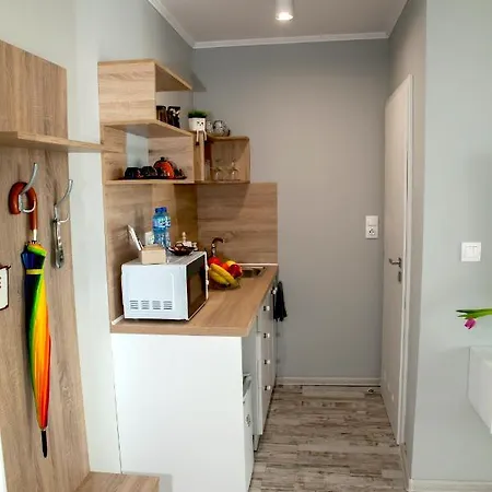 Apartment Stadium *